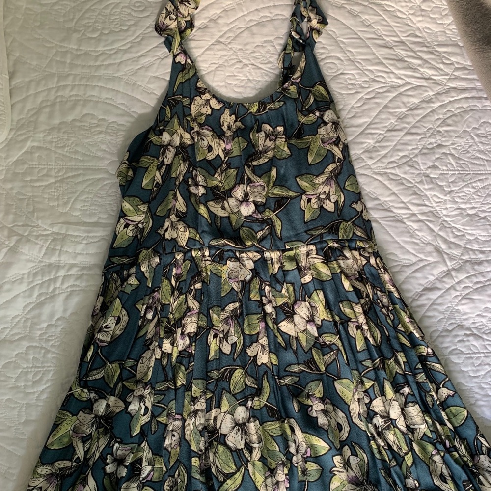Free People Floral Low Back Blue Dress🌿